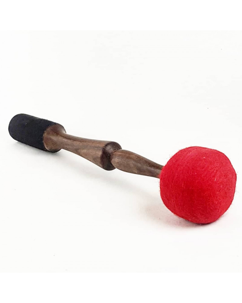Mailloche-Bâton feutre rouge et cuire 35 cm